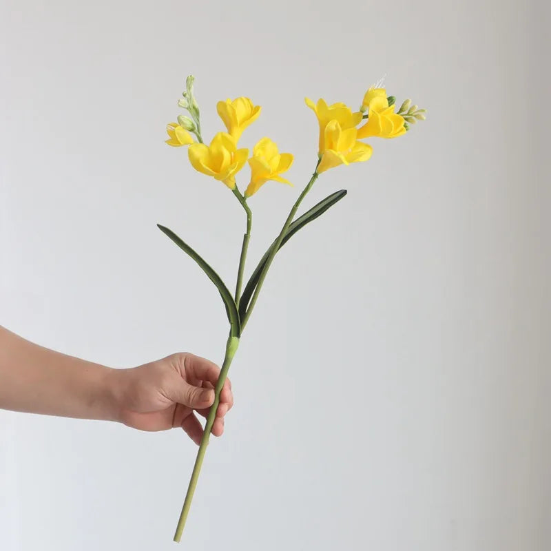 Artificial Freesia Flowers High Quality Artificial Flowers White Wedding Decoration Flower Arrangement Fresh Spring
